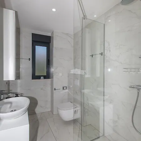 23 A Heated Pool * Trogir