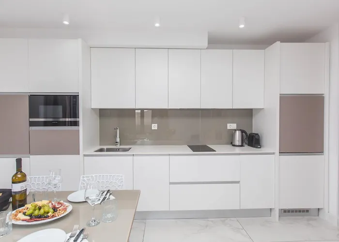 Apartment 23 A Heated Pool Trogir