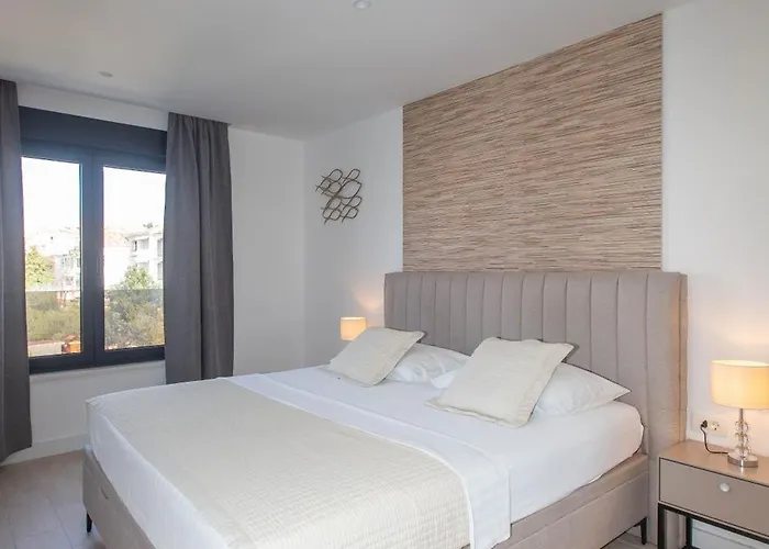 23 A Heated Pool Apartment