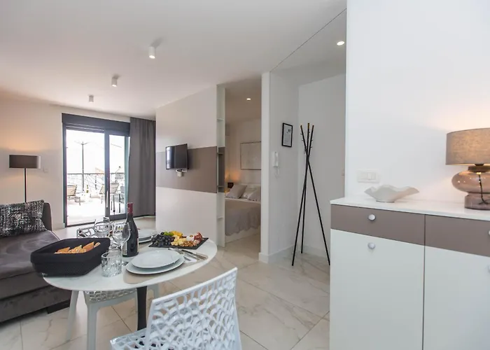 Appartement 23 A Heated Pool *