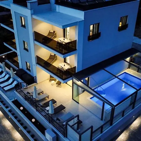 23 A Heated Pool